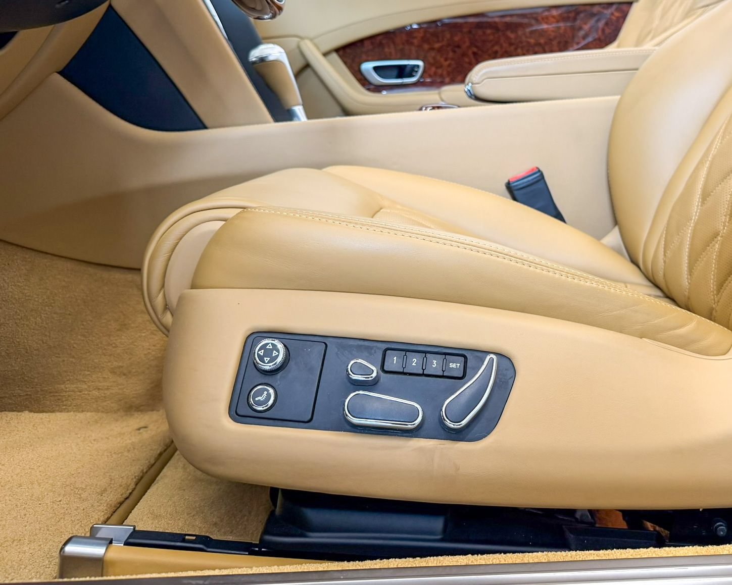 Used 2014 Bentley Continental GT AWD/4WD image 18
