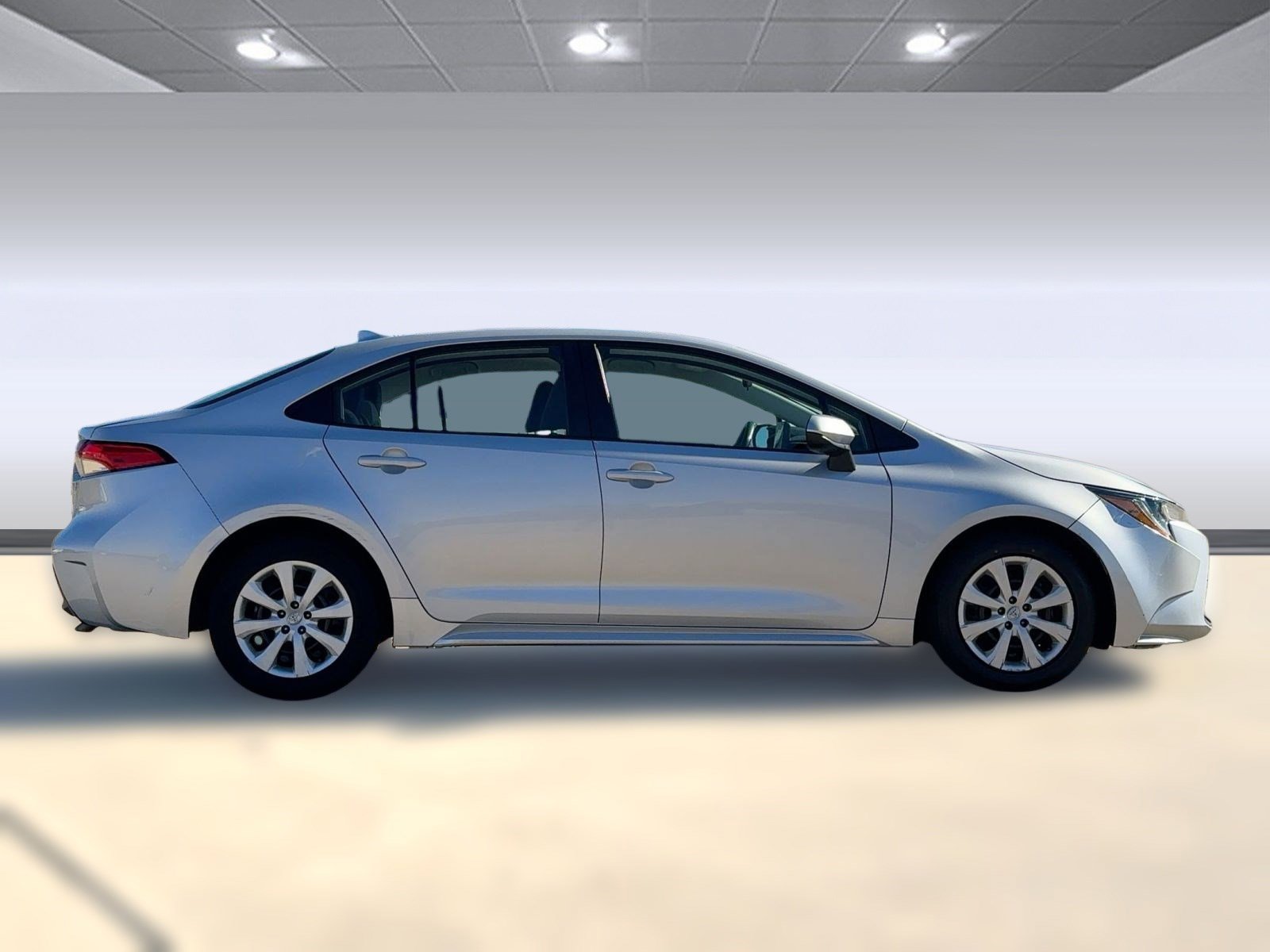 Used 2023 Toyota Corolla LE image 8