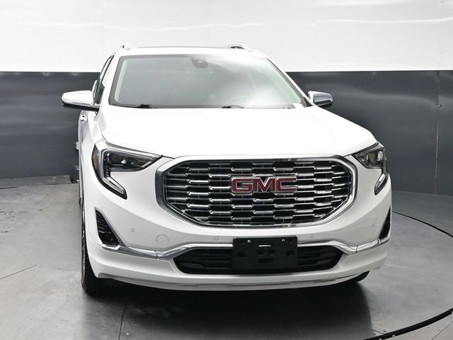 Used 2020 GMC Terrain Denali w/ LPO, Floor Liner Package AWD/4WD image 2