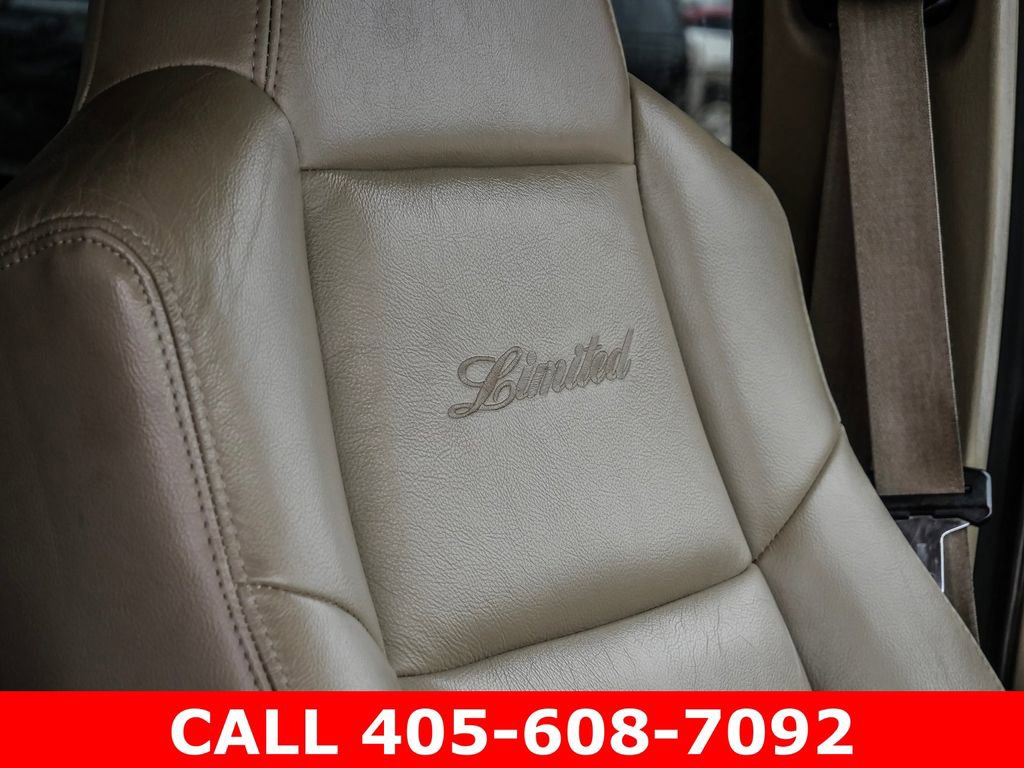 Used 2005 Ford Excursion Limited RWD image 17