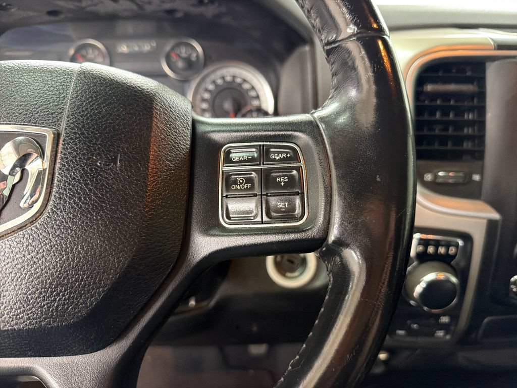 Used 2019 RAM 1500 Classic SLT w/ Luxury Group AWD/4WD image 19