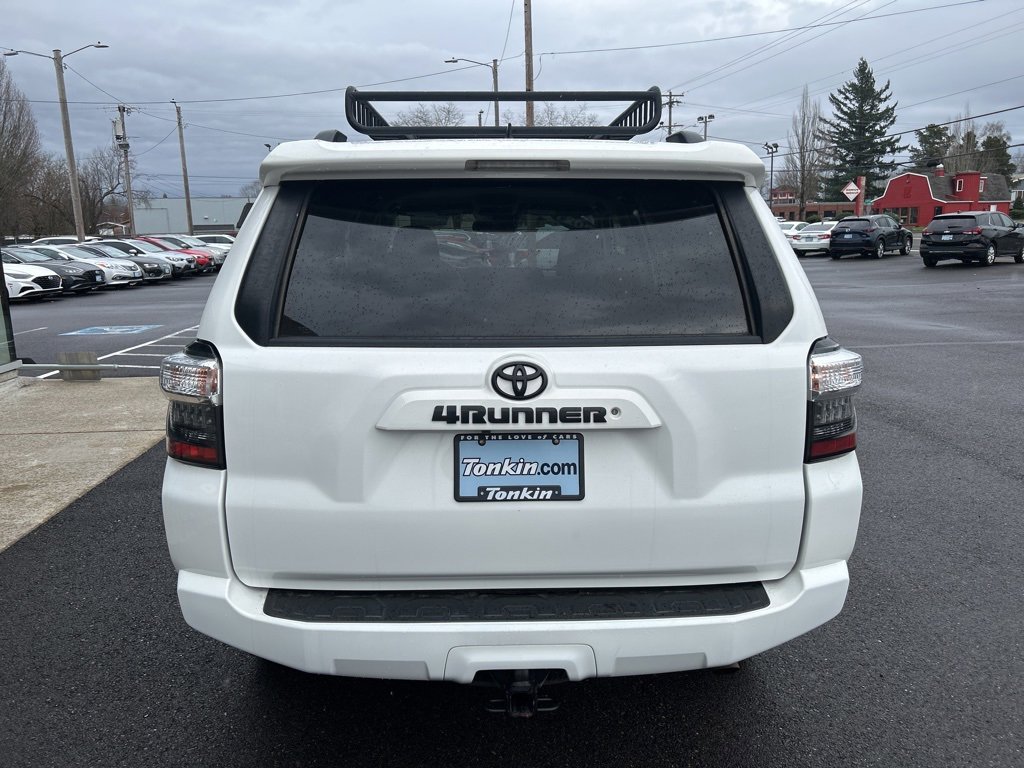 Used 2021 Toyota 4Runner Limited image 4