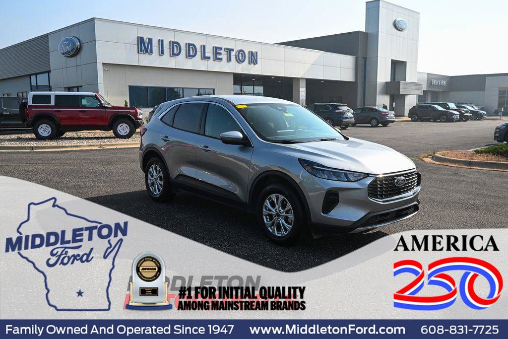Certified 2023 Ford Escape Active w/ Tech Pack #2 AWD/4WD image 1