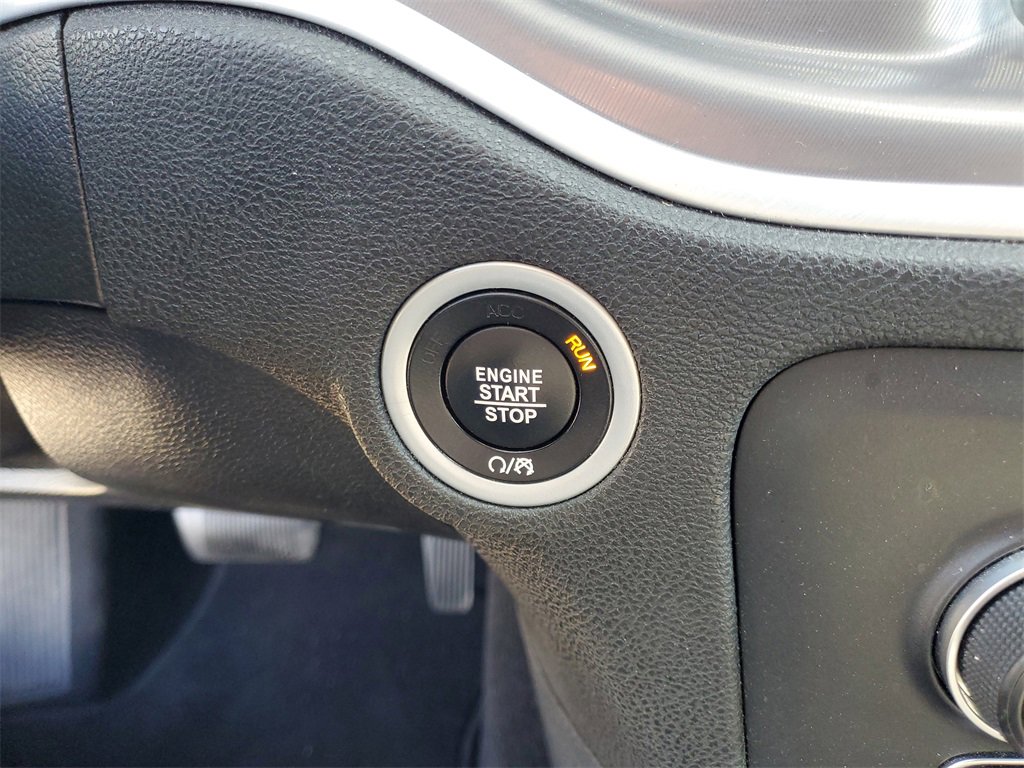 Used 2022 Dodge Charger SXT image 23