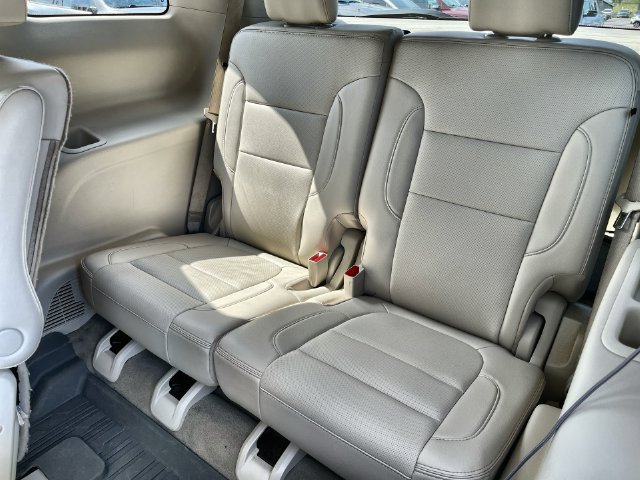 Used 2021 GMC Acadia Denali w/ Denali Ultimate Package AWD/4WD image 28