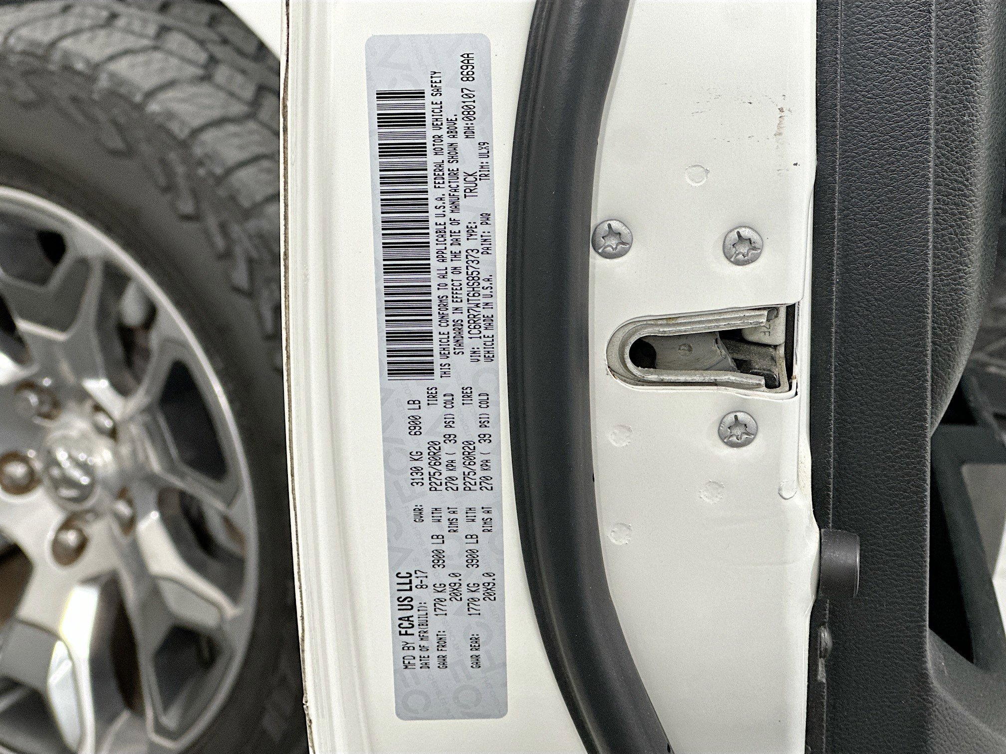 Used 2017 RAM 1500 Limited image 12