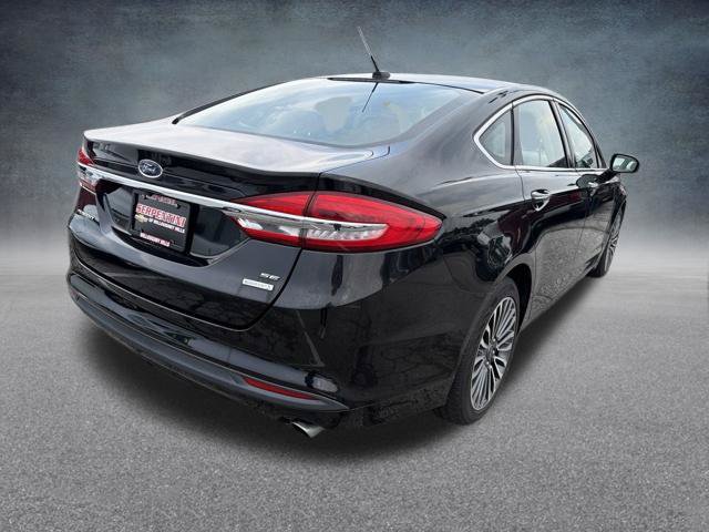 Used 2018 Ford Fusion SE w/ Fusion SE Technology Package FWD image 7