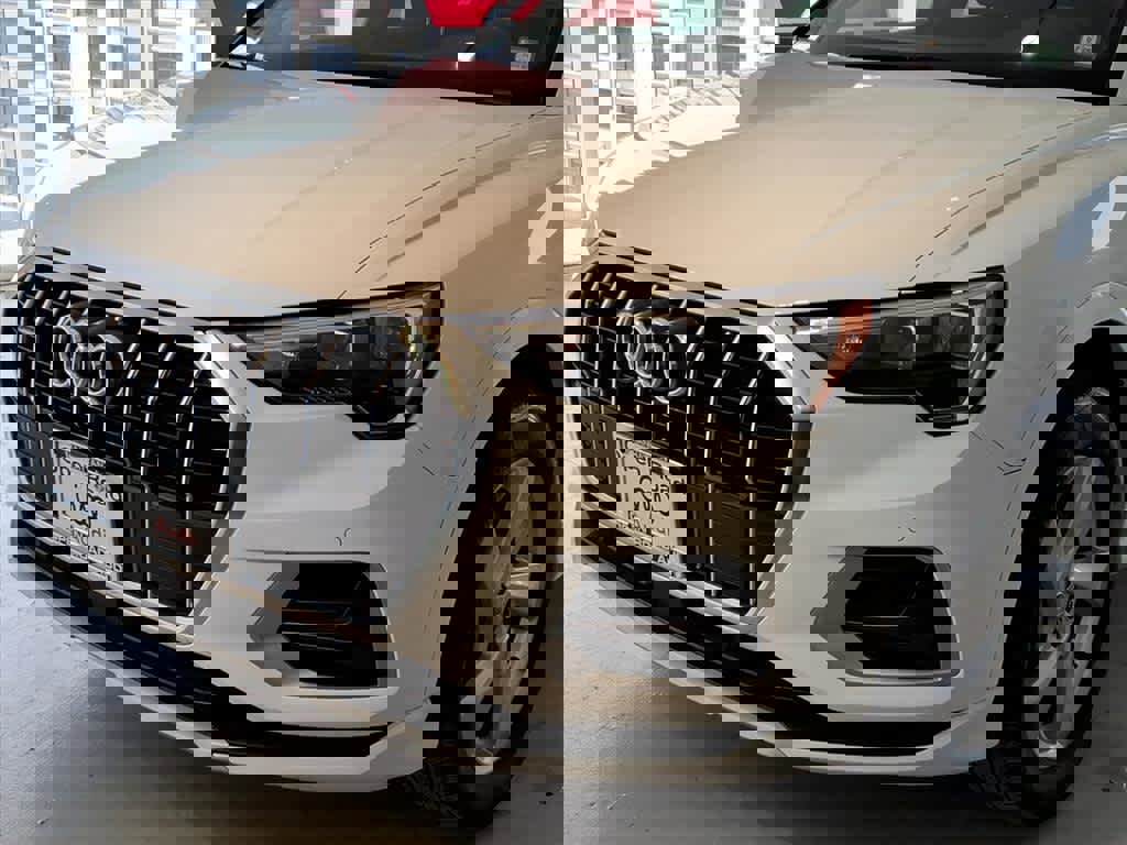 Used 2022 Audi Q3 2.0T Premium w/ Convenience Package image 7