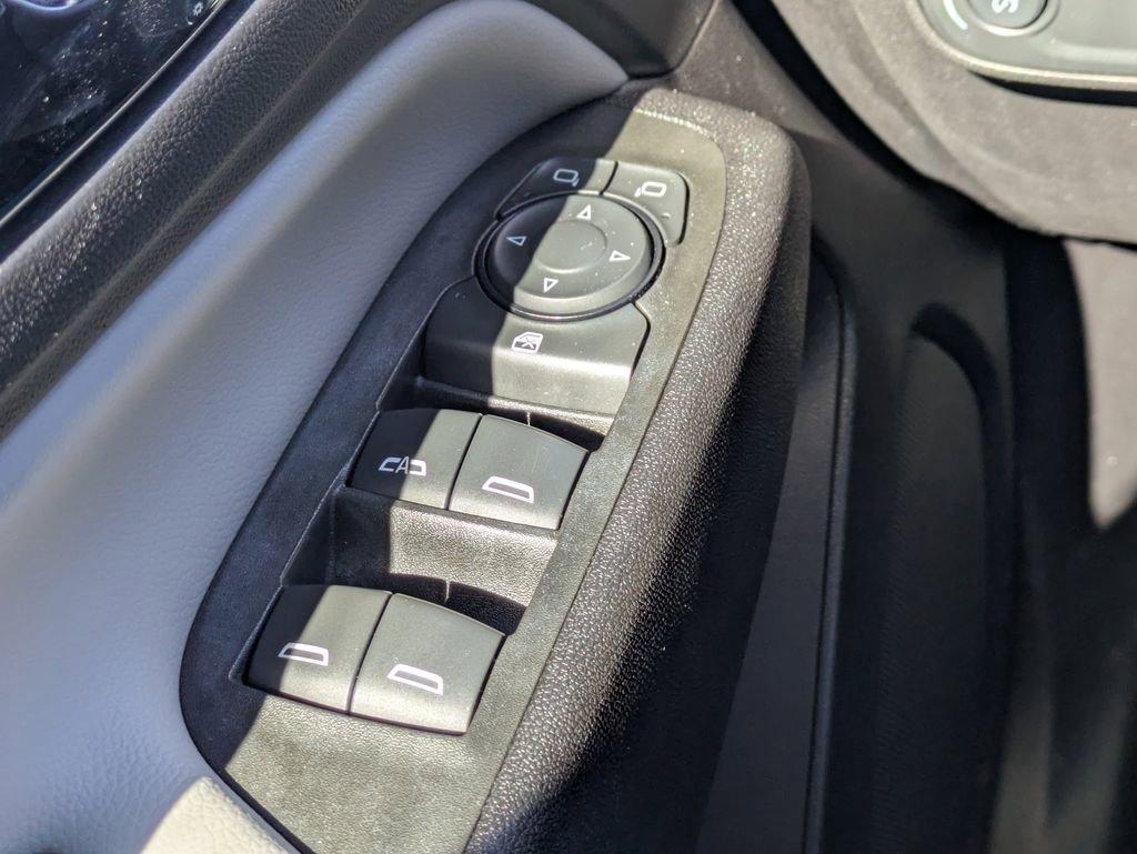 Used 2024 Chevrolet Equinox LT FWD image 24