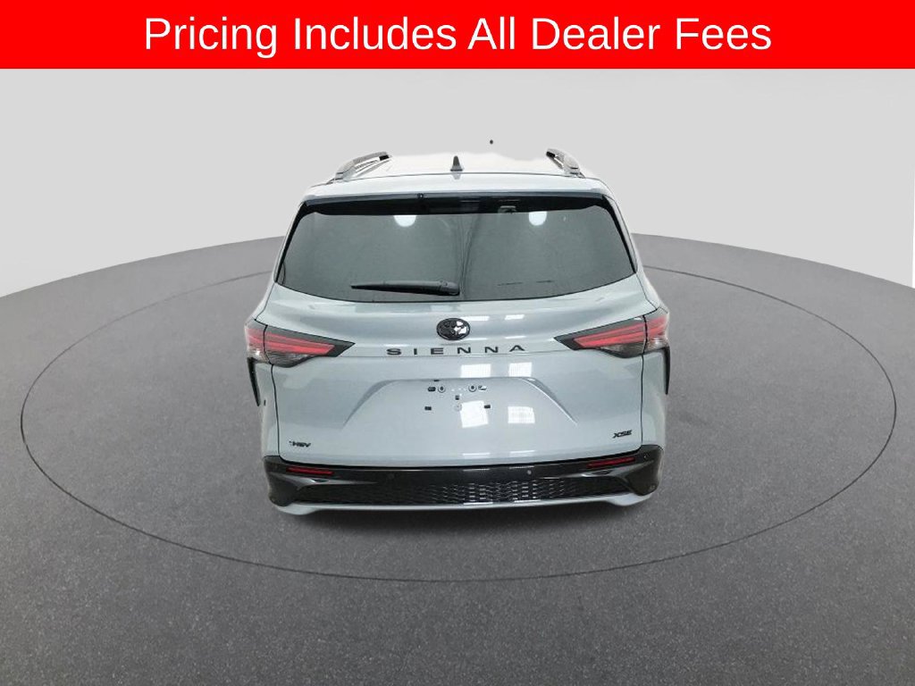 New 2026 Toyota Sienna XSE FWD image 7