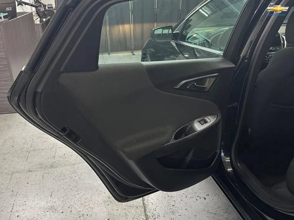 Used 2021 Chevrolet Malibu LT FWD image 20