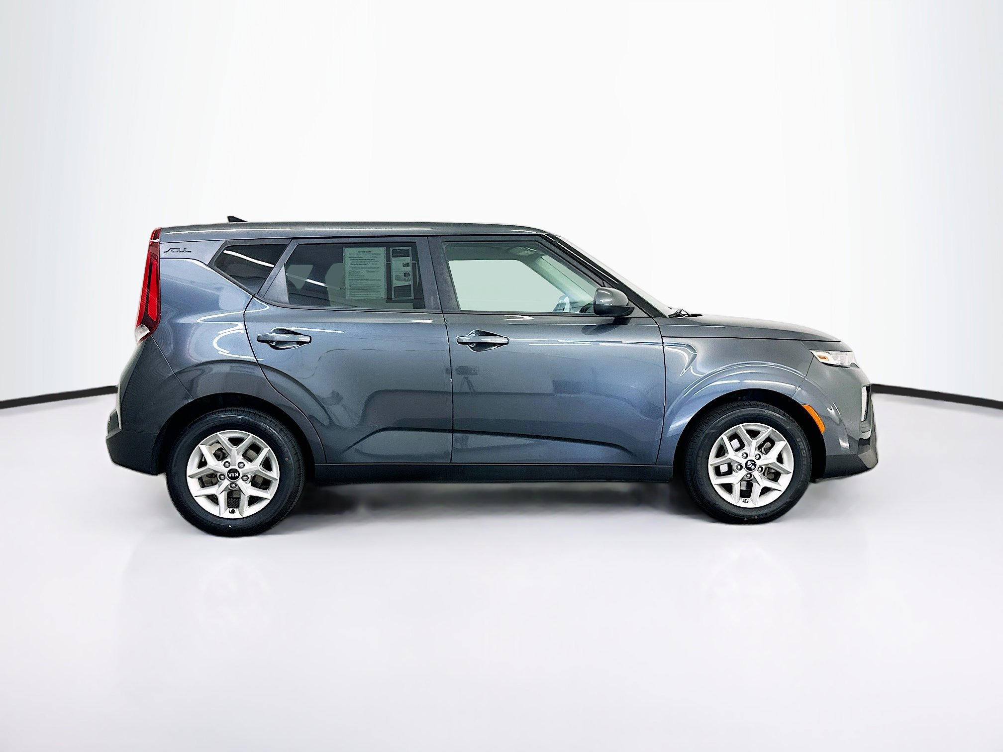Used 2021 Kia Soul S FWD image 10