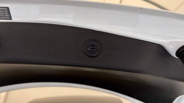 Used 2021 Tesla Model 3 Standard Range Plus RWD image 5