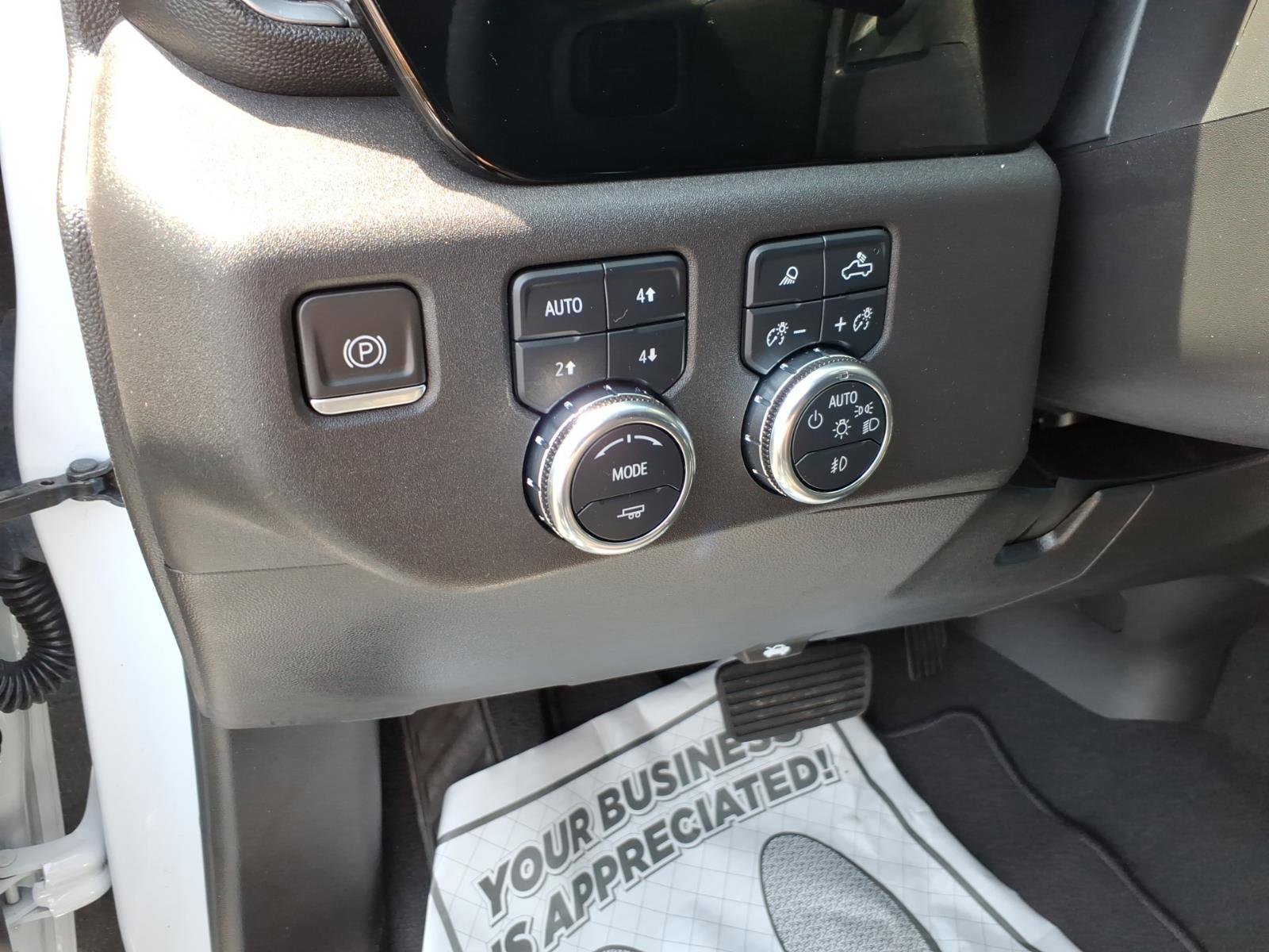 Used 2024 GMC Sierra 1500 SLT w/ X31 Off-Road Package image 14