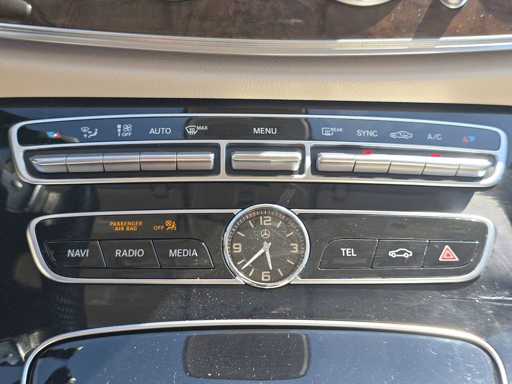 Used 2017 Mercedes-Benz E 400 4MATIC Wagon image 34