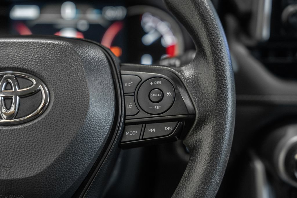 Used 2023 Toyota RAV4 XLE image 26