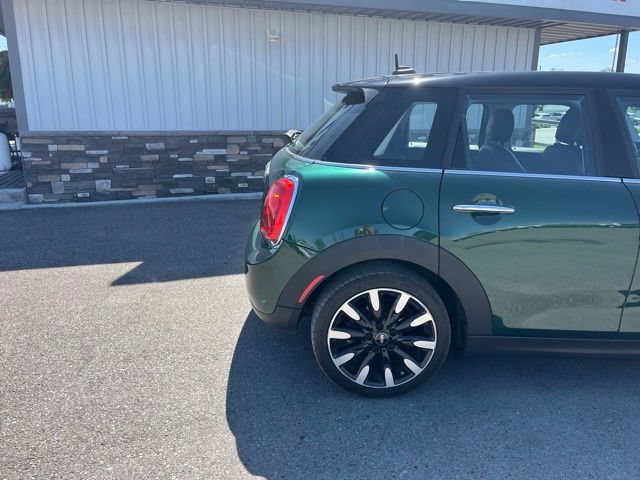 Used 2017 MINI Cooper 4-Door Hardtop FWD image 16