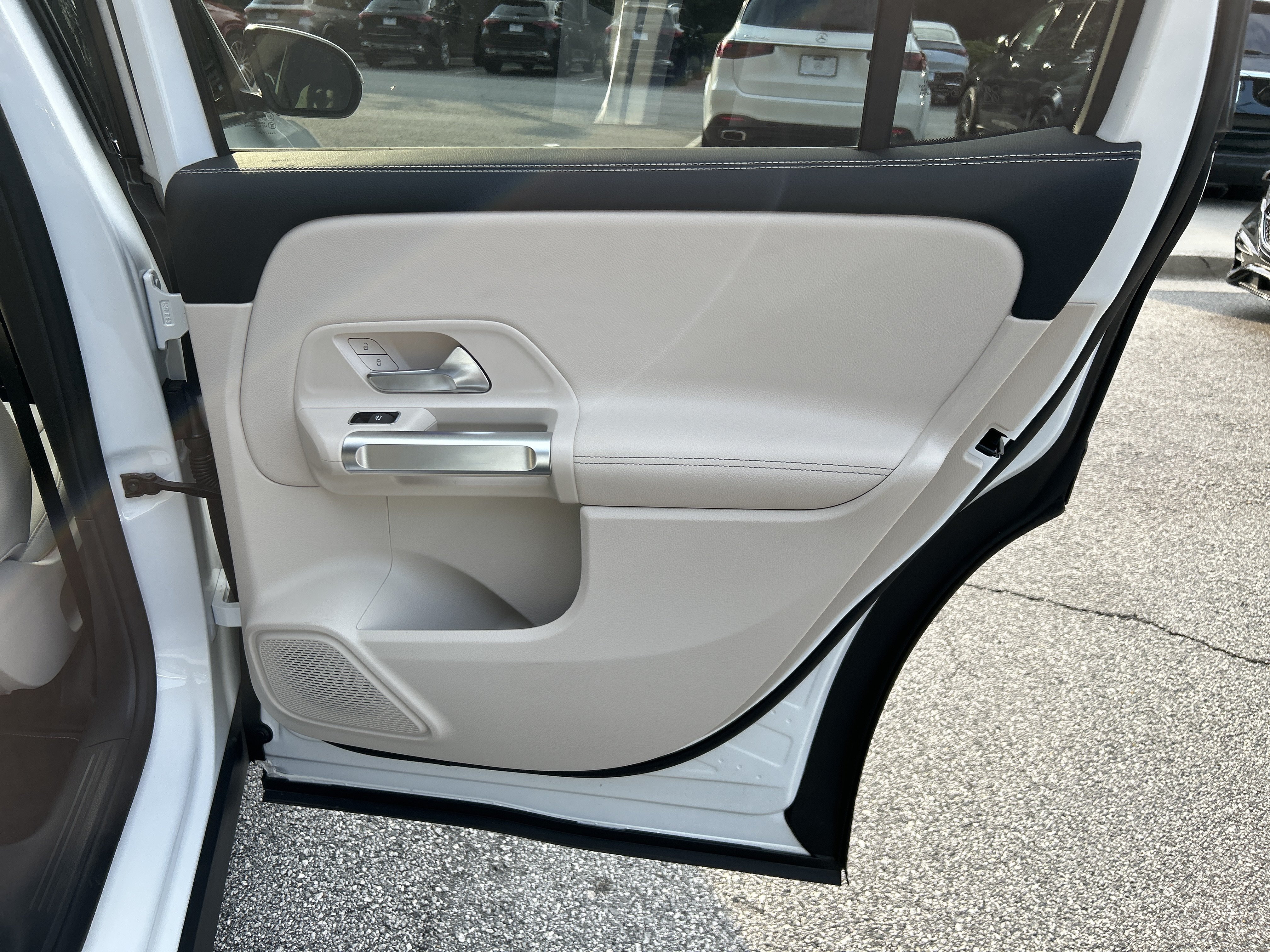 Certified 2024 Mercedes-Benz GLB 250 image 41