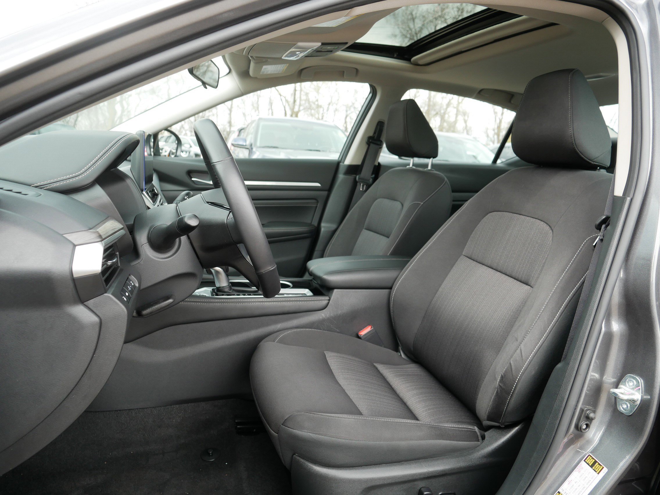 Certified 2023 Nissan Altima 2.5 SV w/ SV Premium Package AWD/4WD image 34