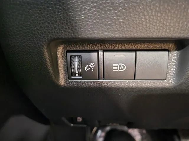 Used 2023 Toyota RAV4 SE AWD/4WD image 31