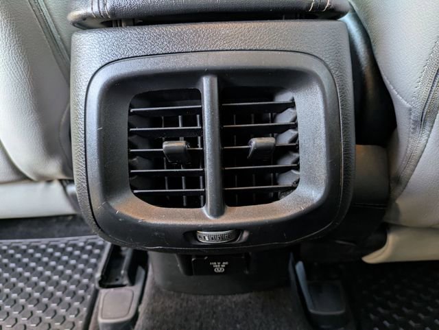 Used 2017 Jeep Cherokee Latitude w/ Safety/Convenience Group image 23