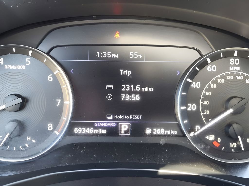 Used 2021 INFINITI QX50 Luxe w/ Accent Package image 10