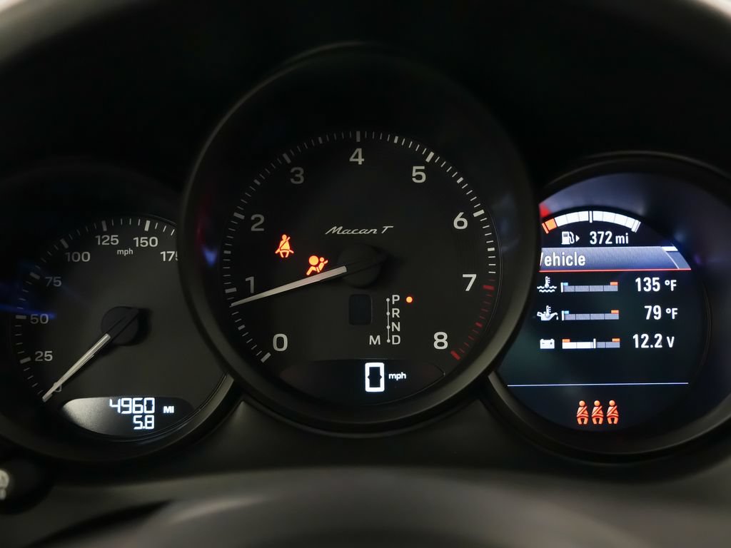 Certified 2026 Porsche Macan Turbo AWD/4WD image 25