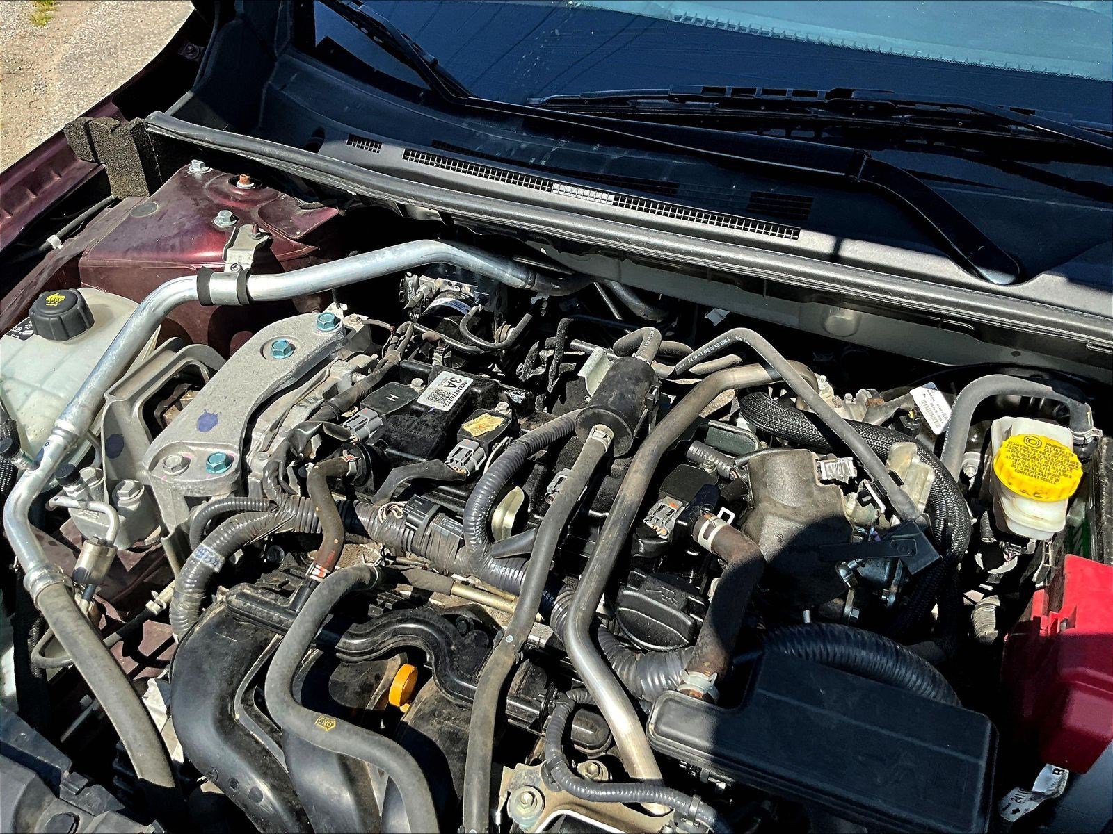 Used 2024 Nissan Sentra SV FWD image 31
