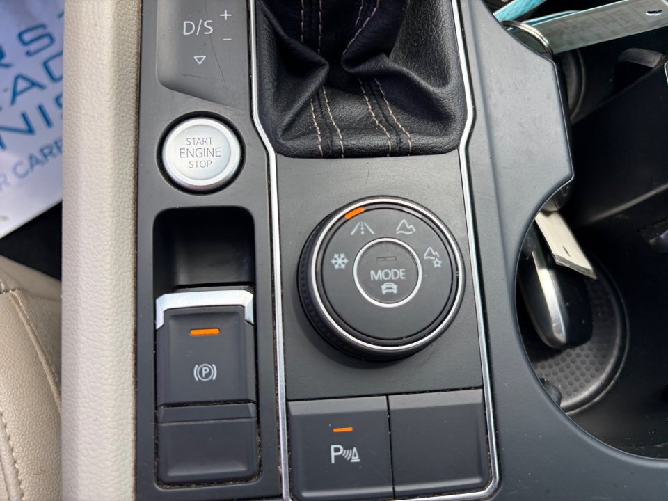 Used 2021 Volkswagen Atlas SE AWD/4WD image 20