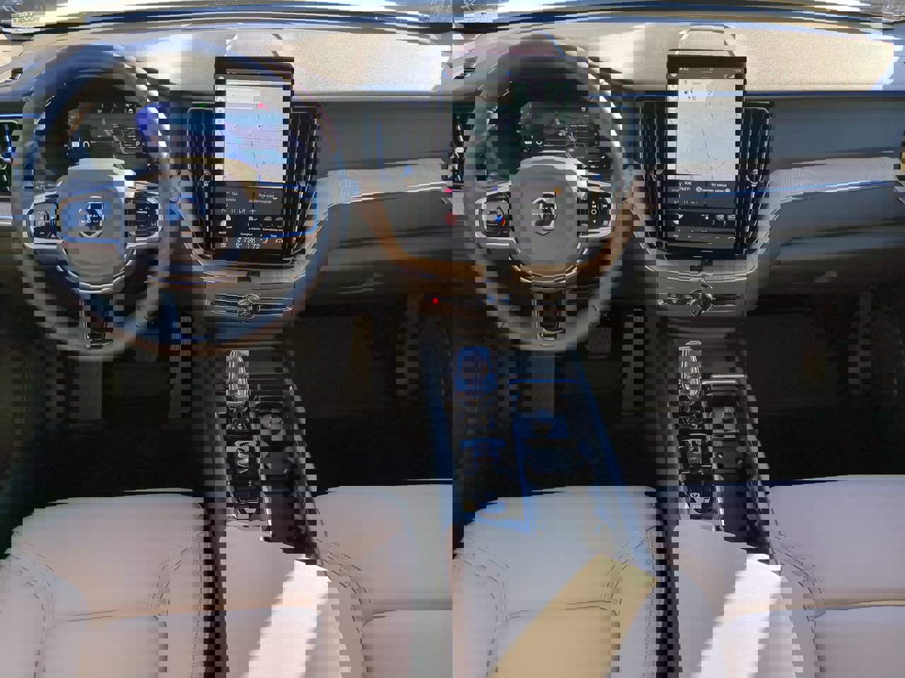 New 2026 Volvo XC60 B5 Plus w/ Protection Package Premier image 13