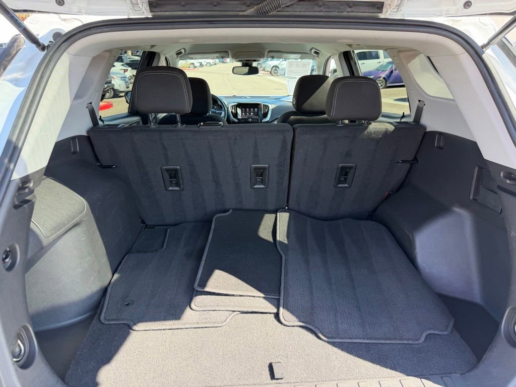 Used 2024 GMC Terrain SLE FWD image 17