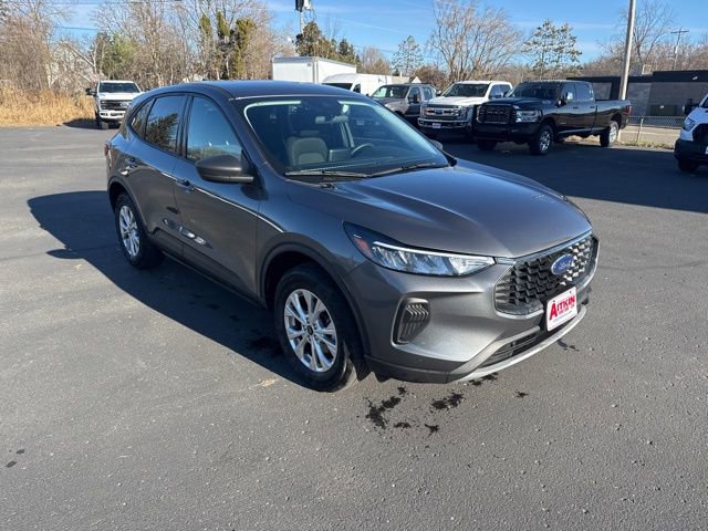 Used 2025 Ford Escape Active image 3
