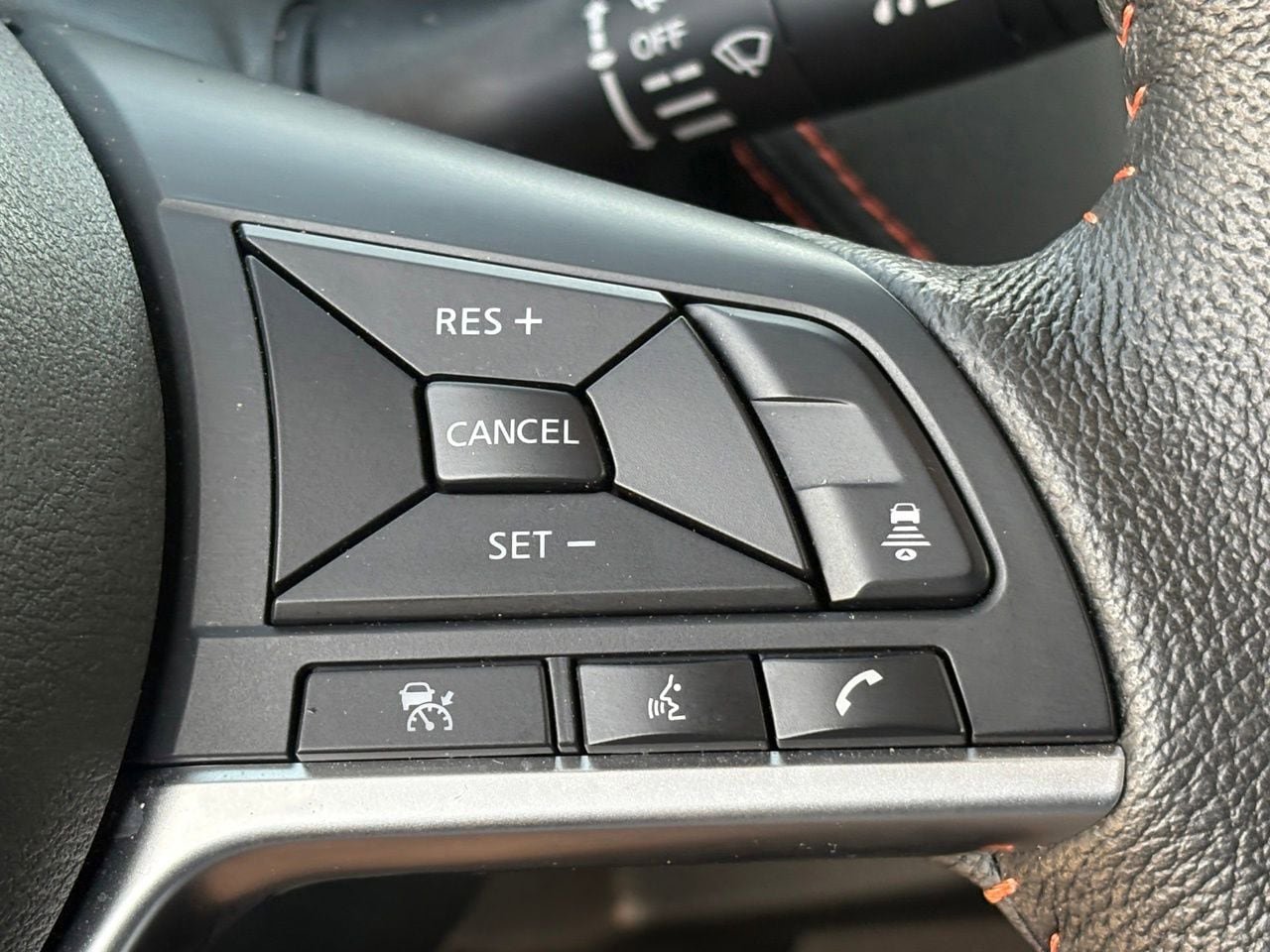 Certified 2023 Nissan Kicks SR w/ SR Premium Package FWD image 16