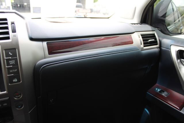 Used 2018 Lexus GX 460 Luxury AWD/4WD image 21