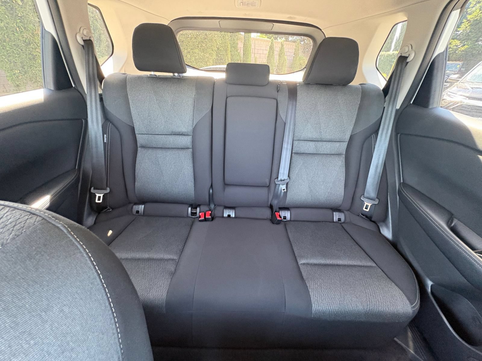 Used 2024 Nissan Rogue SV AWD/4WD image 40