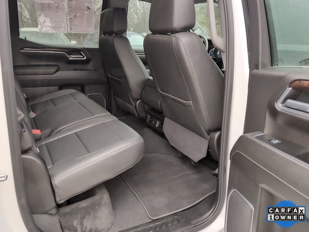 Used 2025 GMC Sierra 1500 SLT image 6
