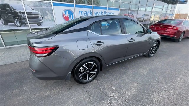 Used 2025 Nissan Sentra SV w/ Trunk Package image 8