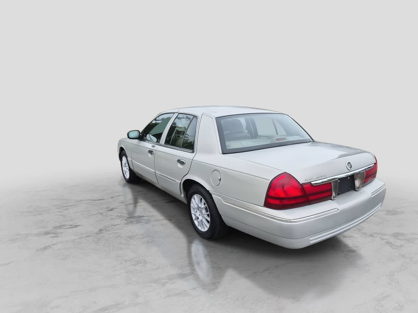 Used 2004 Mercury Grand Marquis LS RWD image 6