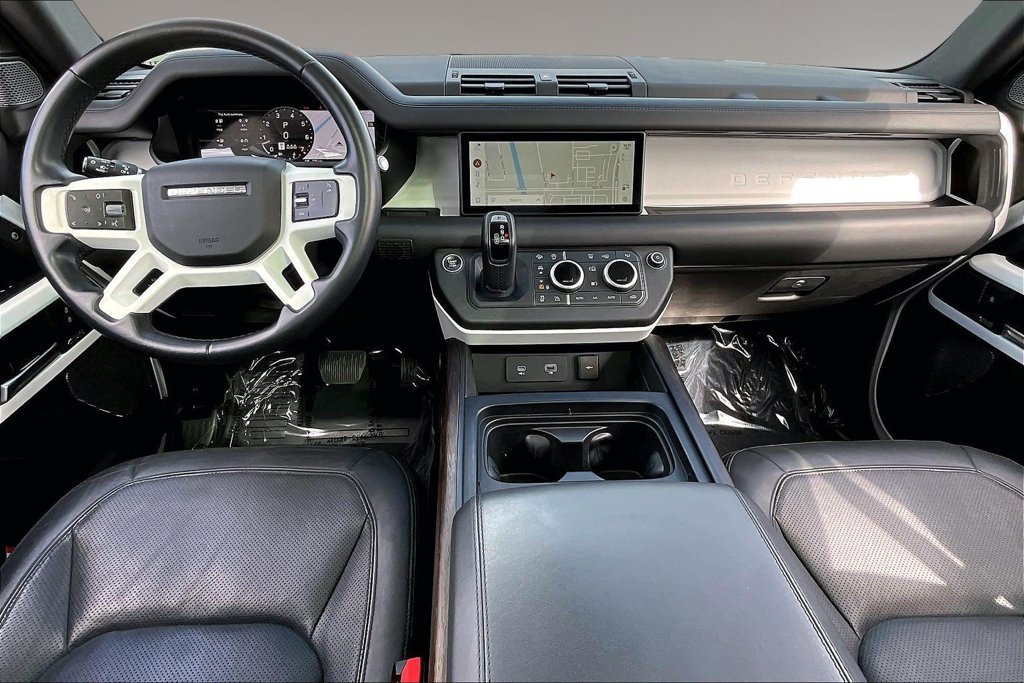 Certified 2023 Land Rover Defender 110 SE AWD/4WD image 7