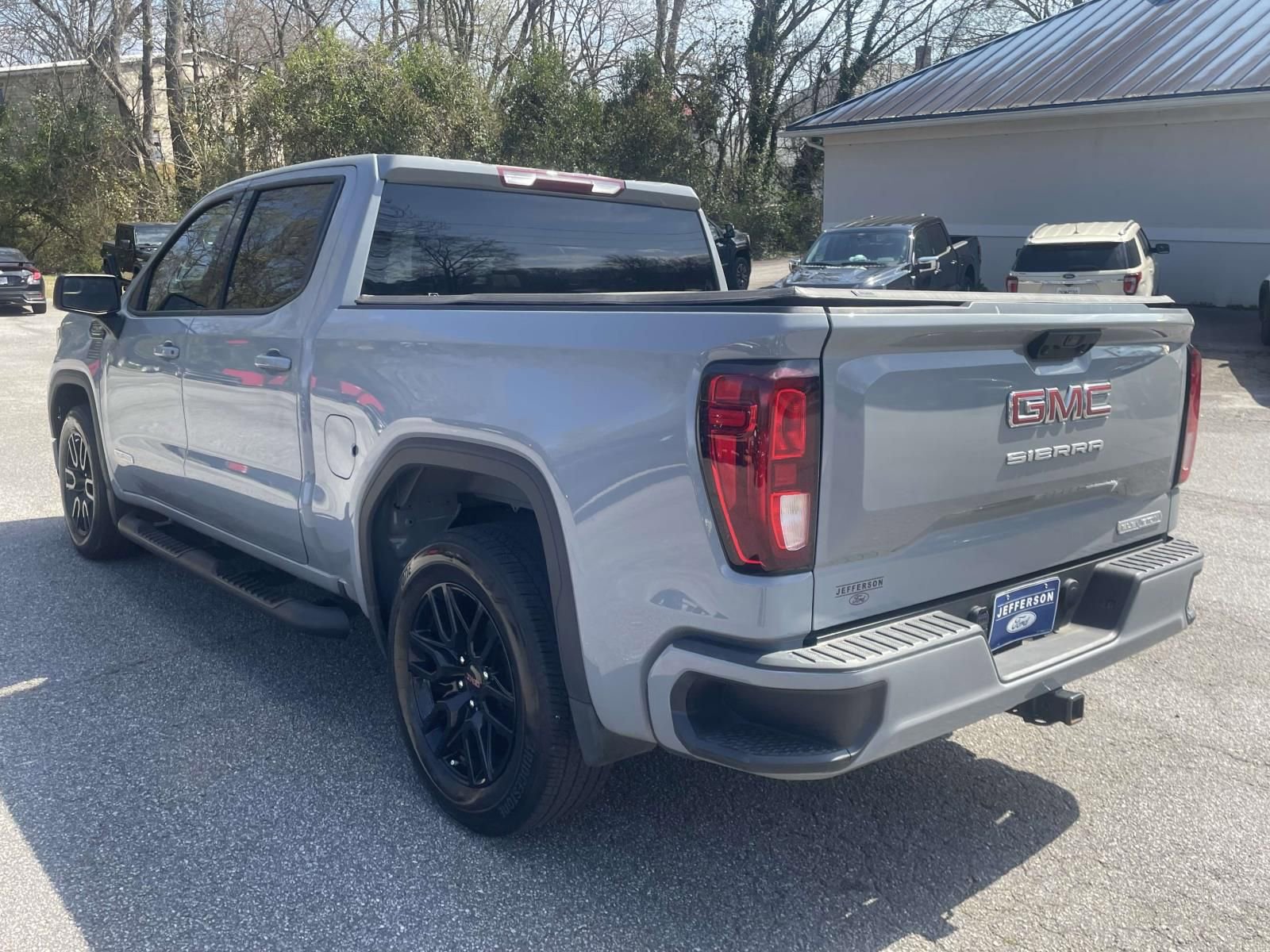 Used 2024 GMC Sierra 1500 Elevation image 8