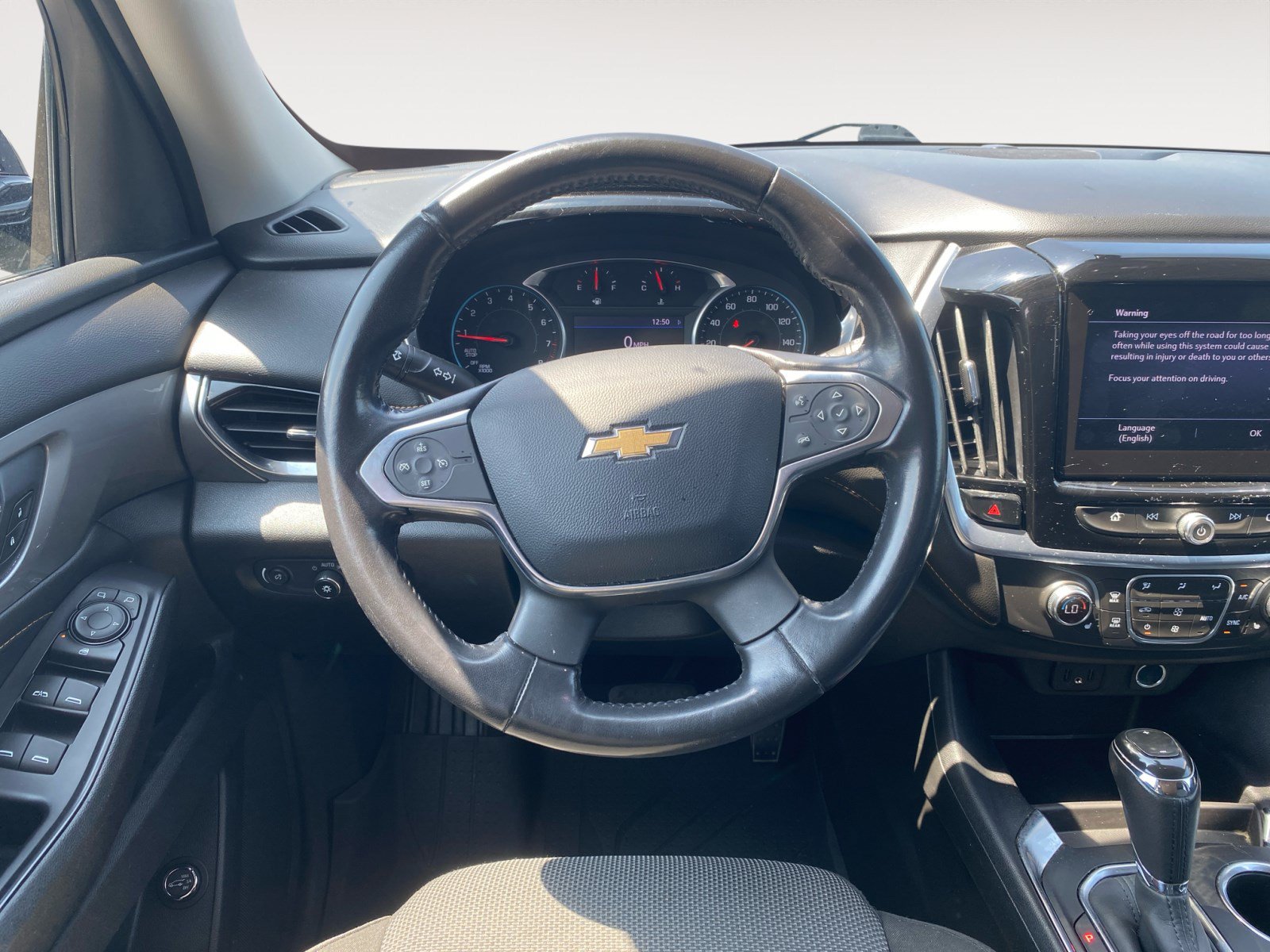Used 2020 Chevrolet Traverse LT FWD image 9