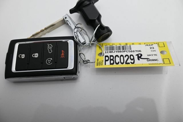 Used 2023 Jeep Grand Cherokee 4WD 4xe image 45