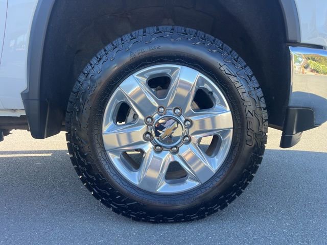 Used 2022 Chevrolet Silverado 2500 LTZ w/ LTZ Premium Package AWD/4WD image 4