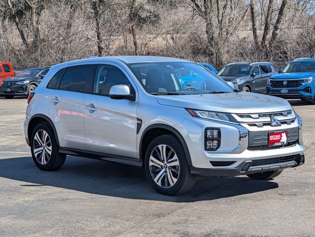Used 2024 Mitsubishi Outlander Sport ES image 1