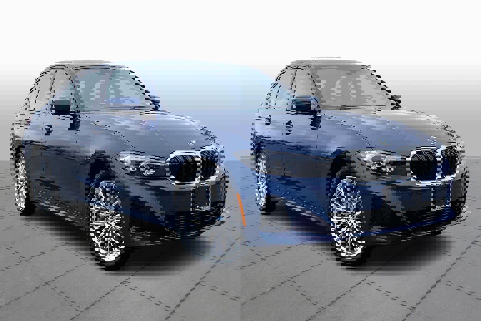 Certified 2023 BMW 330i xDrive Sedan w/ Driving Assistance Package image 2