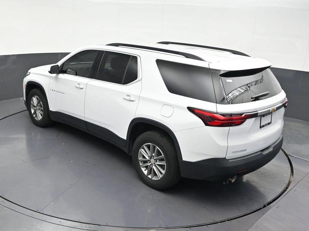 Used 2023 Chevrolet Traverse LT FWD image 17