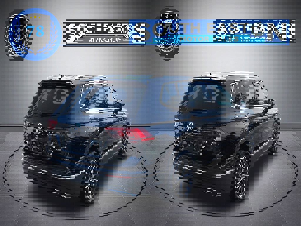 Used 2018 Volkswagen Tiguan SEL image 6