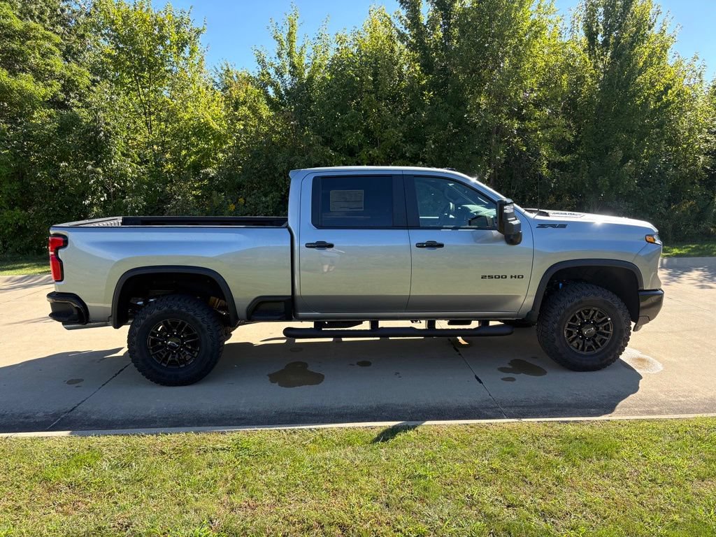 New 2026 Chevrolet Silverado 2500 ZR2 w/ LPO, Dark Essentials Package AWD/4WD image 10