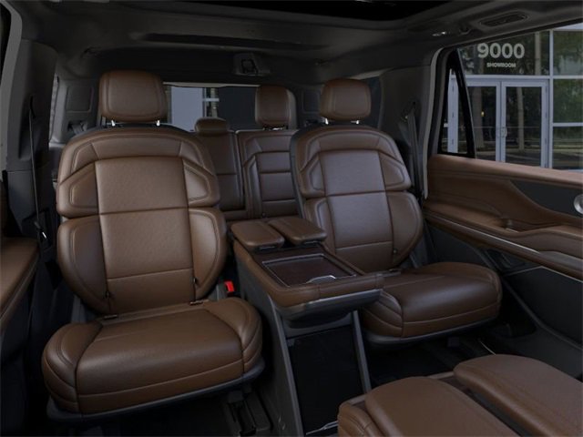 New 2025 Lincoln Navigator Reserve image 11