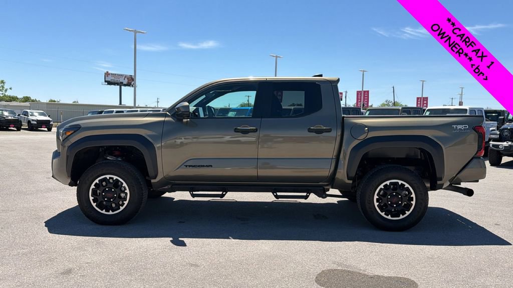 Used 2025 Toyota Tacoma TRD Off-Road image 4